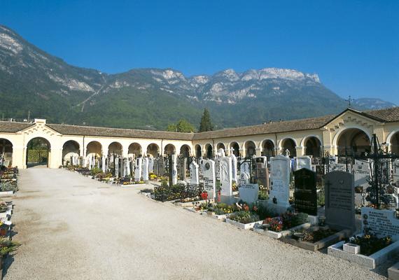 Ortsfriedhof in Kaltern 